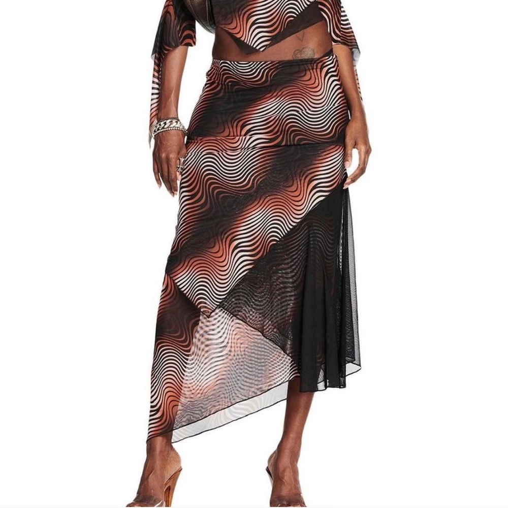 I am gia Freyja skirt
